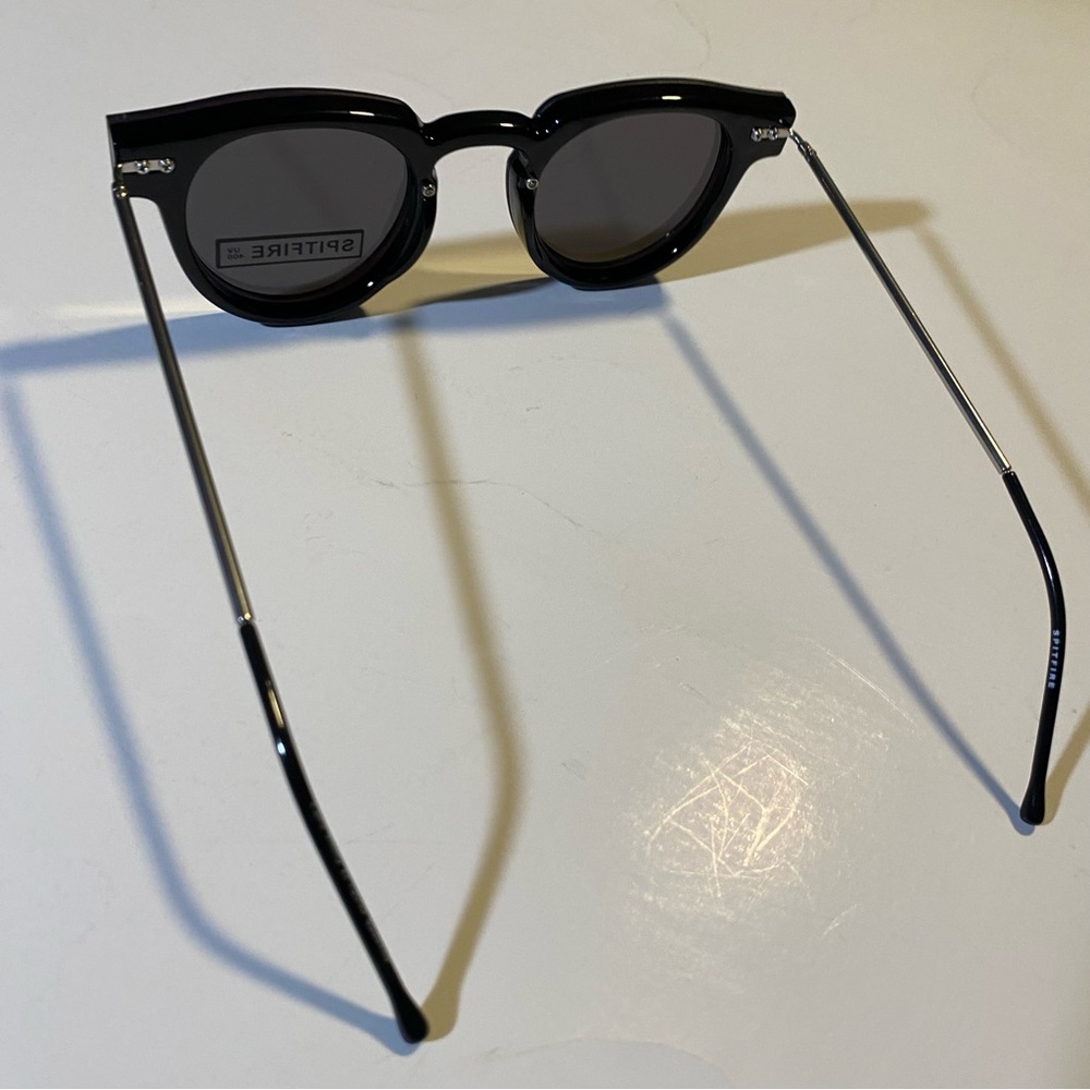 Spitfire Sharper Edge 1 Cat 3, NWT See pictures blue/green lenses silver - Picture 3 of 7